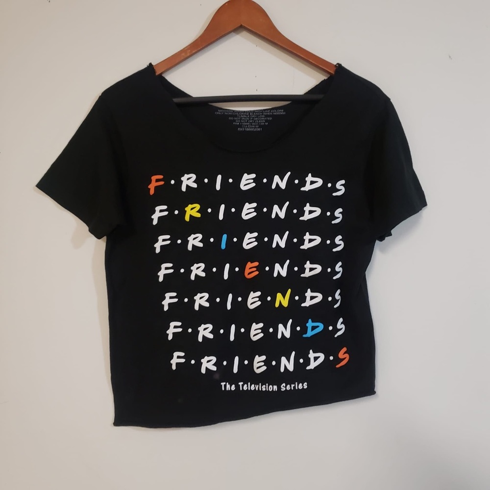 FRIENDS crop top t-shirt size S